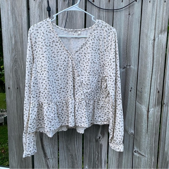 a.n.a Cream Ditsy Boho Floral Peplum Blouse size L - Picture 2 of 6